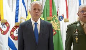 José Múcio assume a Defesa, destaca papel constitucional dos militares e elogia ministro de Bolsonaro