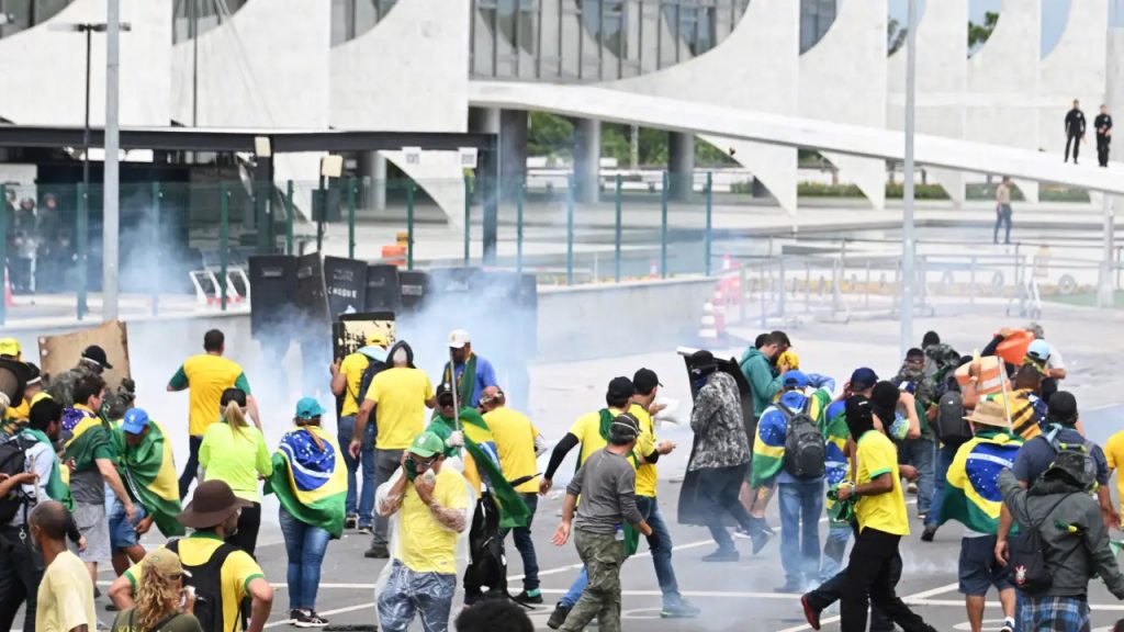 O que se diz no Congresso sobre a CPMI do 8 de janeiro, que pode atingir o governo Lula