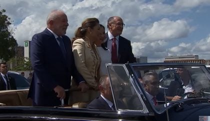 Lula desfila em carro aberto pela Esplanada dos Ministérios; veja os próximos atos da posse