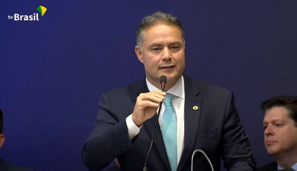 Renan Filho assume os Transportes e estabelece expansão da malha ferroviária como prioridade