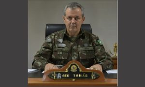 Novo comandante do Exército convoca primeira reunião de cúpula da Força após assumir o posto