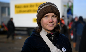 Ativista sueca Greta Thunberg é condenada à multa por desobedecer a polícia