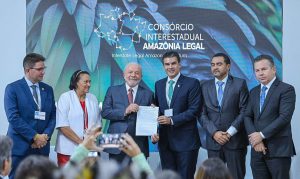Lula anuncia Belém como candidata a sediar a COP-30, em 2025
