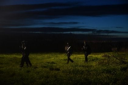 Direita europeia diz querer rechaçar migrantes, mas depende economicamente de sua mão de obra
