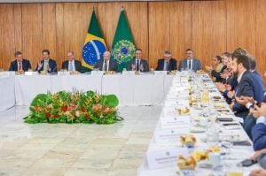Atos golpistas foram arquitetados pelo 'responsável maior por toda a pregação de ódio', diz Lula