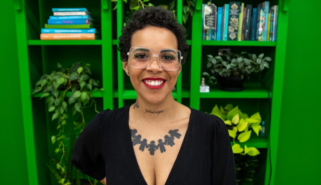 Veronica Oliveira explica por que é errado dizer que uma empregada doméstica é ‘da família’