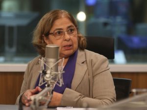 Ministra das Mulheres projeta data para que o Disque 180 'volte a ser o que era'