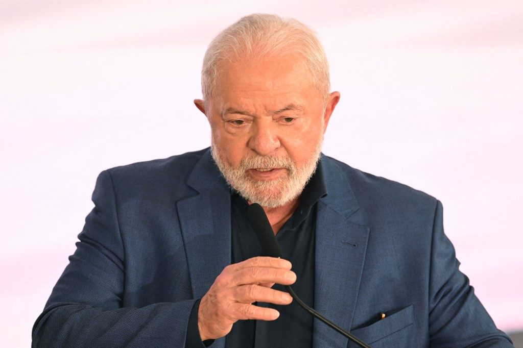 Lula estuda promover lives na internet após viagem à China