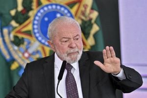 Lula viaja à China em busca de papel para o Brasil no processo de paz na Ucrânia