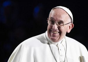 Papa Francisco, popular e questionado, completa 10 anos à frente da Igreja