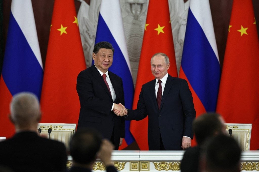 Ministro britânico acusa a China de enviar ‘ajuda letal’ à Rússia para a guerra na Ucrânia