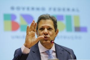 Haddad projeta arrecadar até R$ 15 bilhões com tributos sobre apostas esportivas