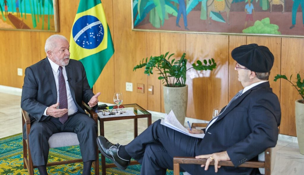 Dívida pública, convenções e taxa de juros