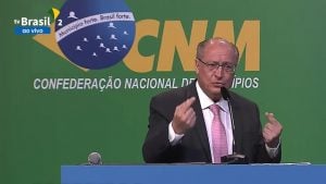 Em encontro com prefeitos, Alckmin defende a reforma tributária para 'fazer o PIB crescer’