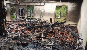 Incêndio destrói museu com acervo de Lamarca no Vale do Ribeira