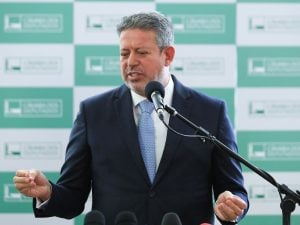 Novo 'superbloco' da Câmara não é para chantagear Lula, diz Arthur Lira