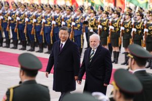 Veja a lista de acordos que serão assinados por Lula e Xi Jinping