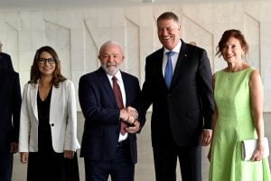 Brasil condena violação da integridade territorial da Ucrânia e busca ‘solução política’, diz Lula