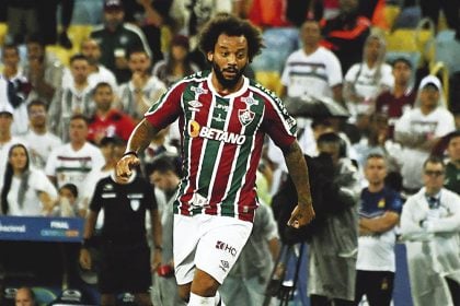 A volta dos três dedos
