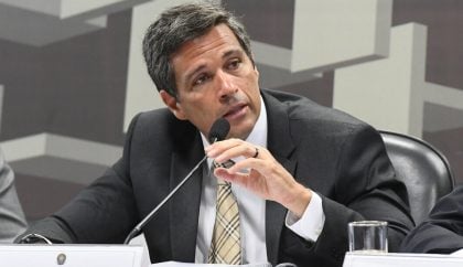Deputados de 9 partidos pedem que o Senado investigue o Banco Central por juros altos