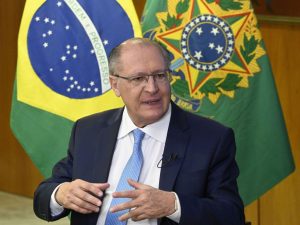 Governo criou as condições necessárias para a redução da taxa de juros, diz Alckmin