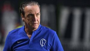Presidente do Corinthians explica desistência de contratar auxiliar  técnico: 'Defendeu golpe militar' – Esporte – CartaCapital