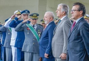 ‘Este não é mais o Exército de Bolsonaro, mas o Exército de Caxias’, diz Lula