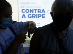 Campanha nacional de vacinação contra gripe começa nesta segunda-feira; veja o calendário