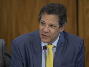 Haddad diz que plano para reduzir preços de carros novos não terá impacto fiscal