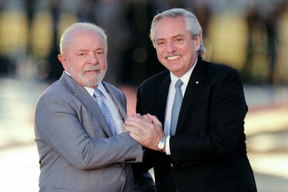 Lula receberá Alberto Fernández em Brasília na próxima segunda-feira
