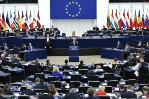 Eurodeputados dão primeiro passo para aprovar lei de regulamentação da Inteligência Artificial