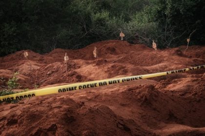 Passam de 200 os mortos por inanição em culto religioso no Quênia