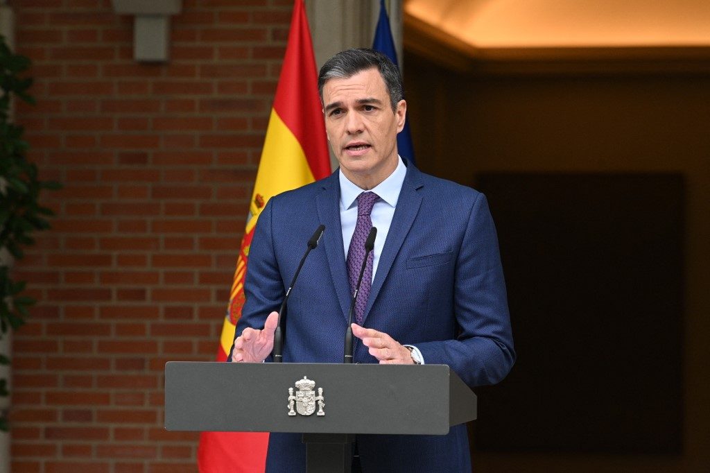 Sánchez quer proibir venda de casas a estrangeiros não europeus na Espanha