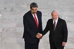 Lula defende diálogo com a Venezuela, chama Guaidó de 'impostor' e pede relação além do comércio