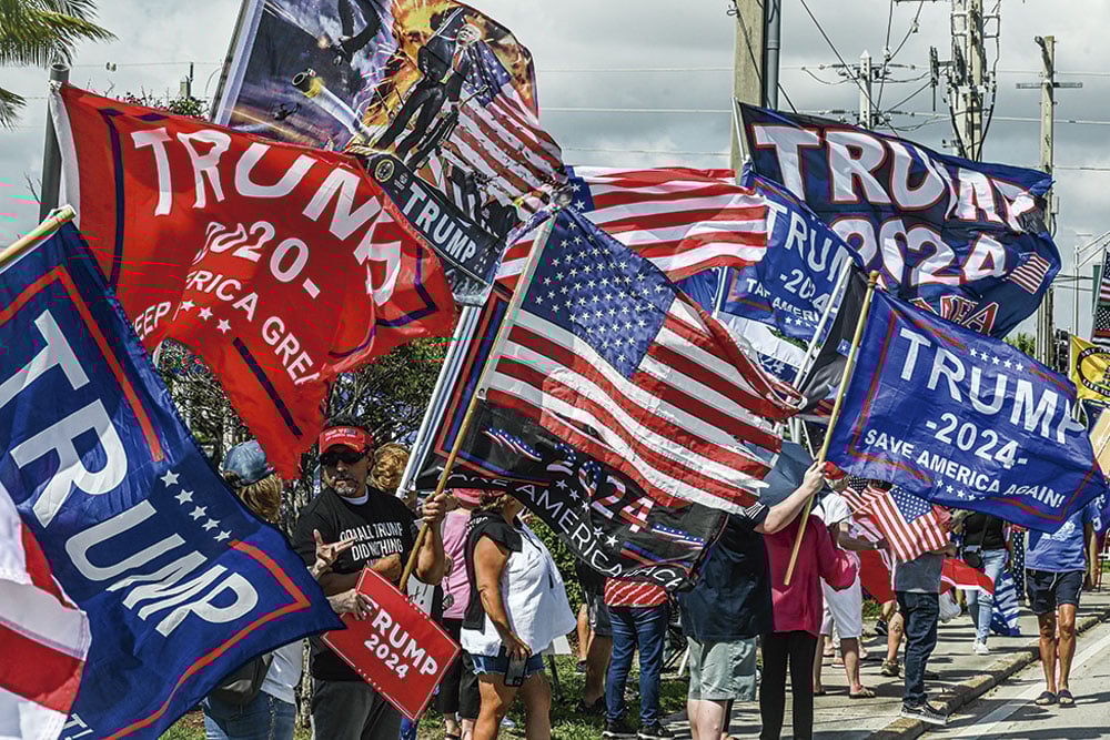 Aliado de Trump se declara culpado por interferência eleitoral nos EUA