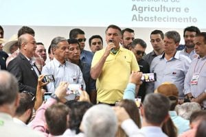 Bolsonaro aproveita Agrishow para criticar política de demarcação do governo Lula