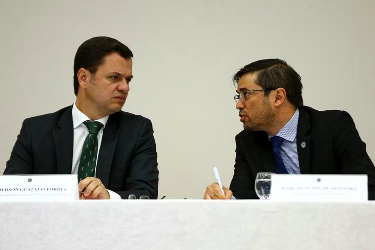 Ex-diretor da PF presta depoimento sobre mapeamento de eleitores no 2º turno