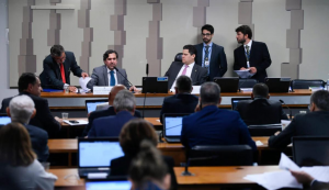 MP dos Ministérios foi adulterada pelo Congresso como forma de boicote, diz Ayres Britto