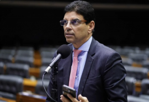 Relator quer trocar nome de arcabouço para 'Regime Fiscal Sustentável'; confira outras possíveis mudanças