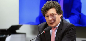 Reginaldo Lopes: 'No final, reduzimos a carga tributária para 90% da sociedade brasileira'