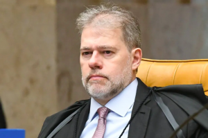 Dias Toffoli é internado com Covid-19