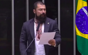Instituto Brasil-Israel repudia discurso de deputado bolsonarista que elogiou atuação do avô em exército nazista