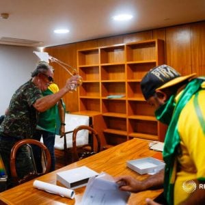 Maioria dos brasileiros concorda com prisão dos participantes do 8 de Janeiro, revela pesquisa