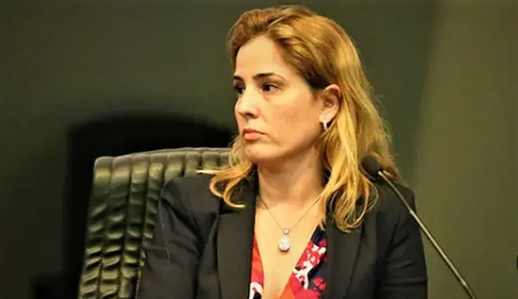 CNJ afasta Gabriela Hardt e três desembargadores do TRF-4 da magistratura –  Justiça – CartaCapital