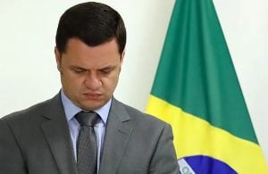 Moraes autoriza Torres a ficar em silêncio na CPMI e proíbe contato com Marcos do Val e Flávio Bolsonaro