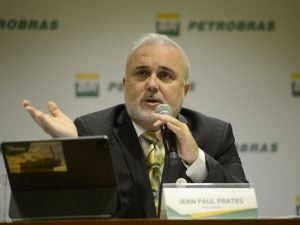 Petrobras aprova plano que prevê US$ 102 bilhões em investimentos nos próximos 5 anos