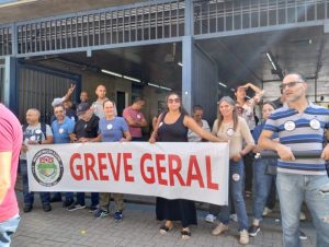 Trabalhadores da Fundação Casa decidem manter greve