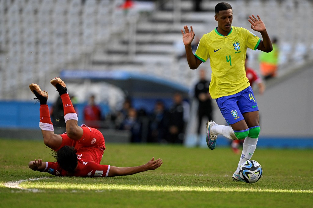 Observatório Racismo on X: Robert Renan expõe ofensas racistas e ameaça de  morte após jogo do Brasil no Mundial sub-20.   #PorMaisRespeito  / X
