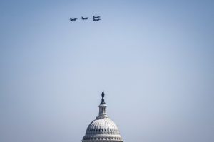 Quatro pessoas morrem em acidente aéreo que deixou Washington em alerta