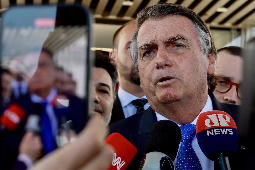 Investigações da PF sobre Bolsonaro estão longe do fim, diz Dino
